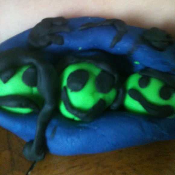 Meet your Posher, Jennifer - Picture 1 of 1